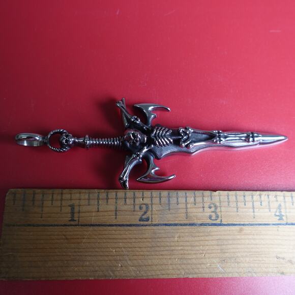 DP-1148 AAB Style — Stainless Steel Large Spade with Skull Crucifix Pendant - Picture 3 of 4